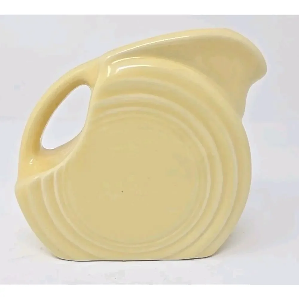 Fiestaware Mini Disc Pitcher‎ Fiesta Light Yellow Small Creamer EUC U263